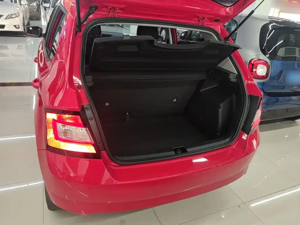 Škoda Fabia 2017 2017 1.4L Auto Car Enjoy Edition