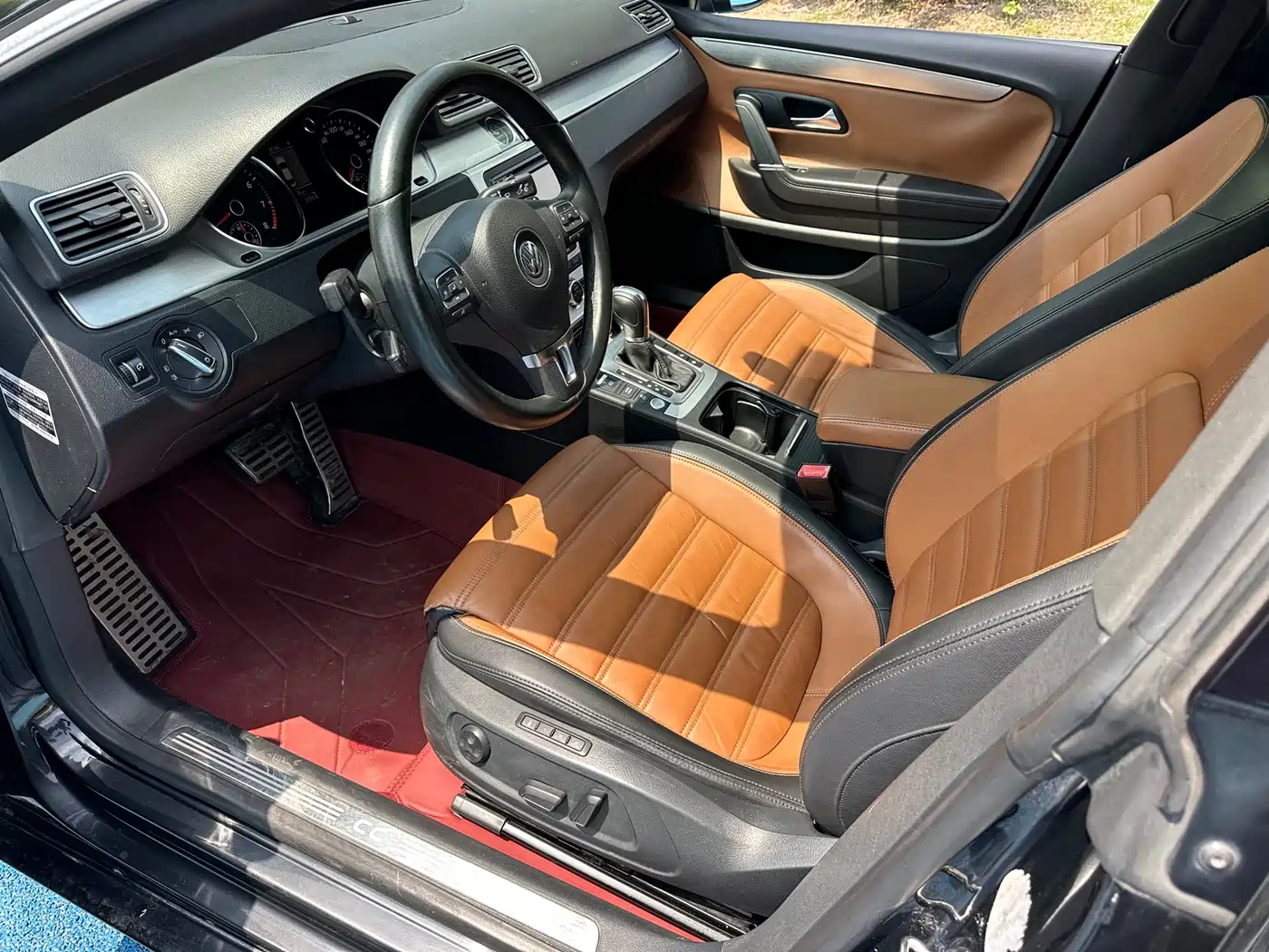 Volkswagen FAW-Volkswagen CC 2013 1.8TSI Luxury фото 4