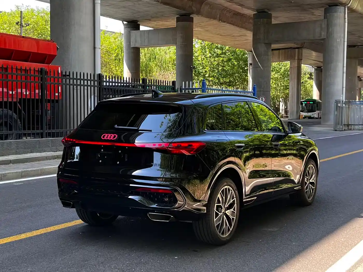 Audi Q5L 2026 Luxury Sport 150kW фото 17