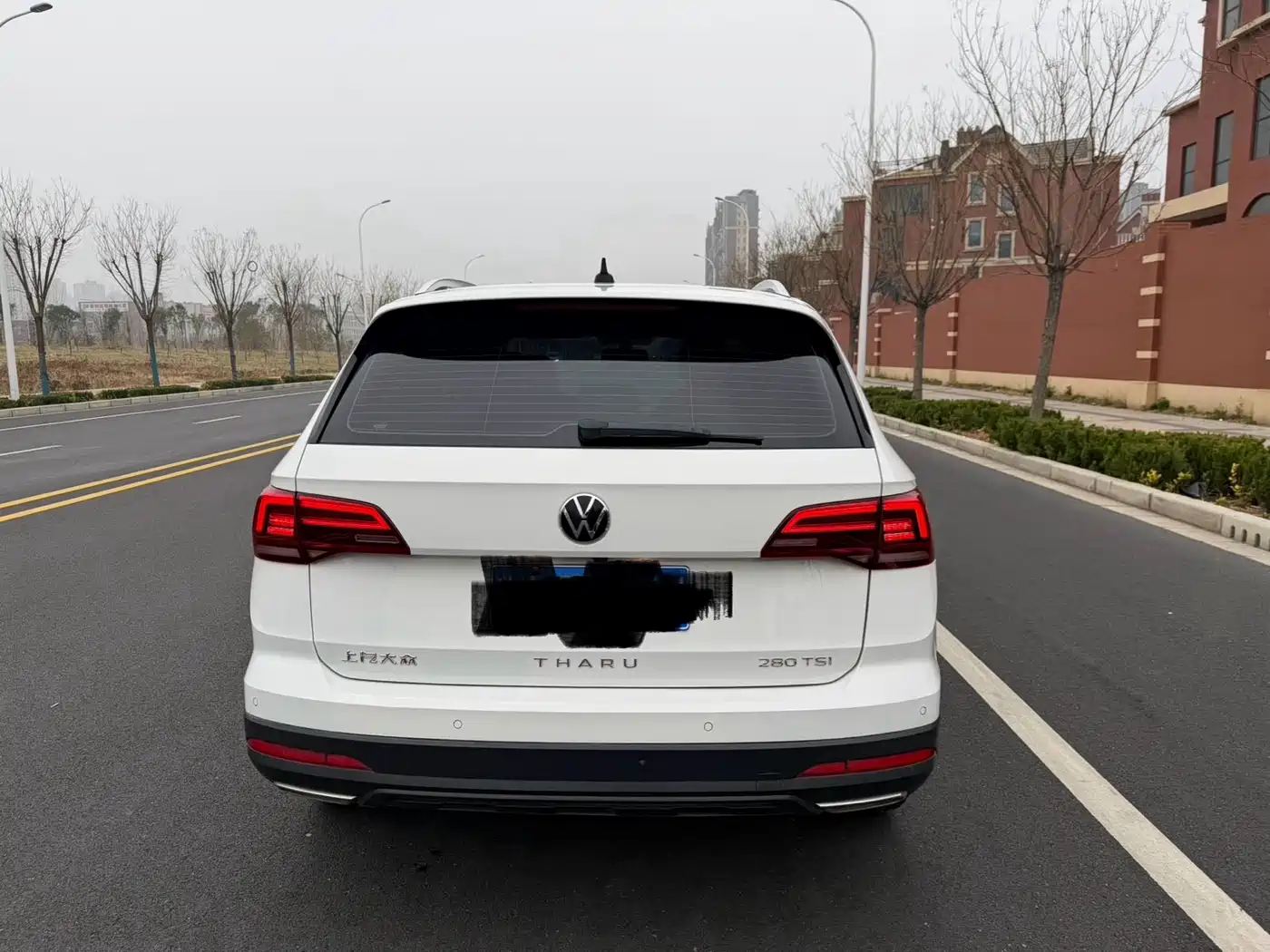 Volkswagen Tharu 2022 280TSI FWD Luxury Edition фото 6
