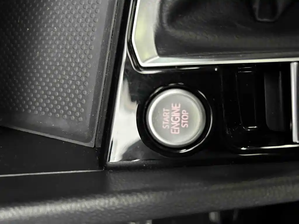 Volkswagen Sagitar 2023 280TSI DSG Beyond Lite фото 4