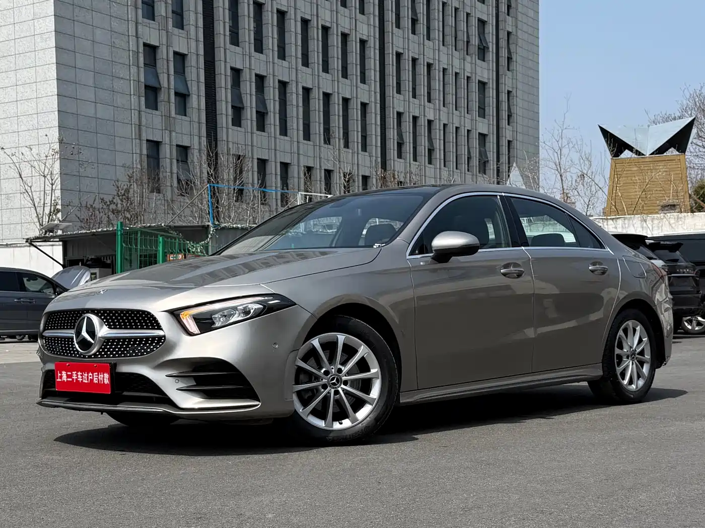 Mercedes-Benz A-Class 2021 A 200 L Sport Sedan Fashion Edition фото 24
