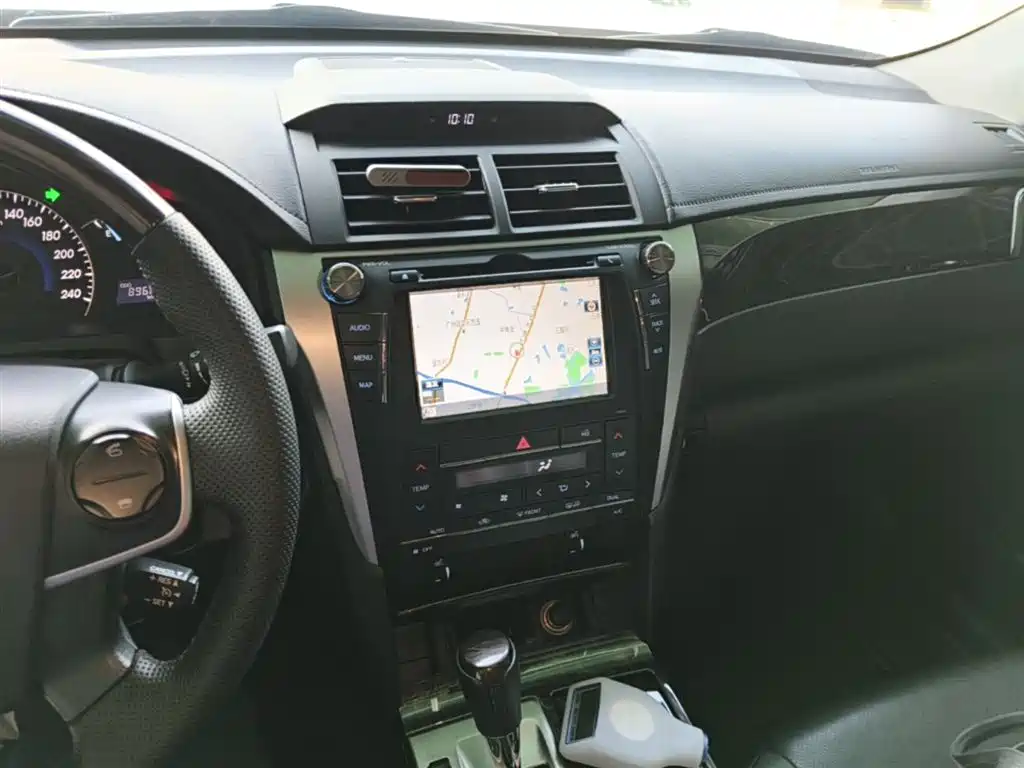 Toyota Camry 2015 2.5G Luxury Navigation Edition фото 13