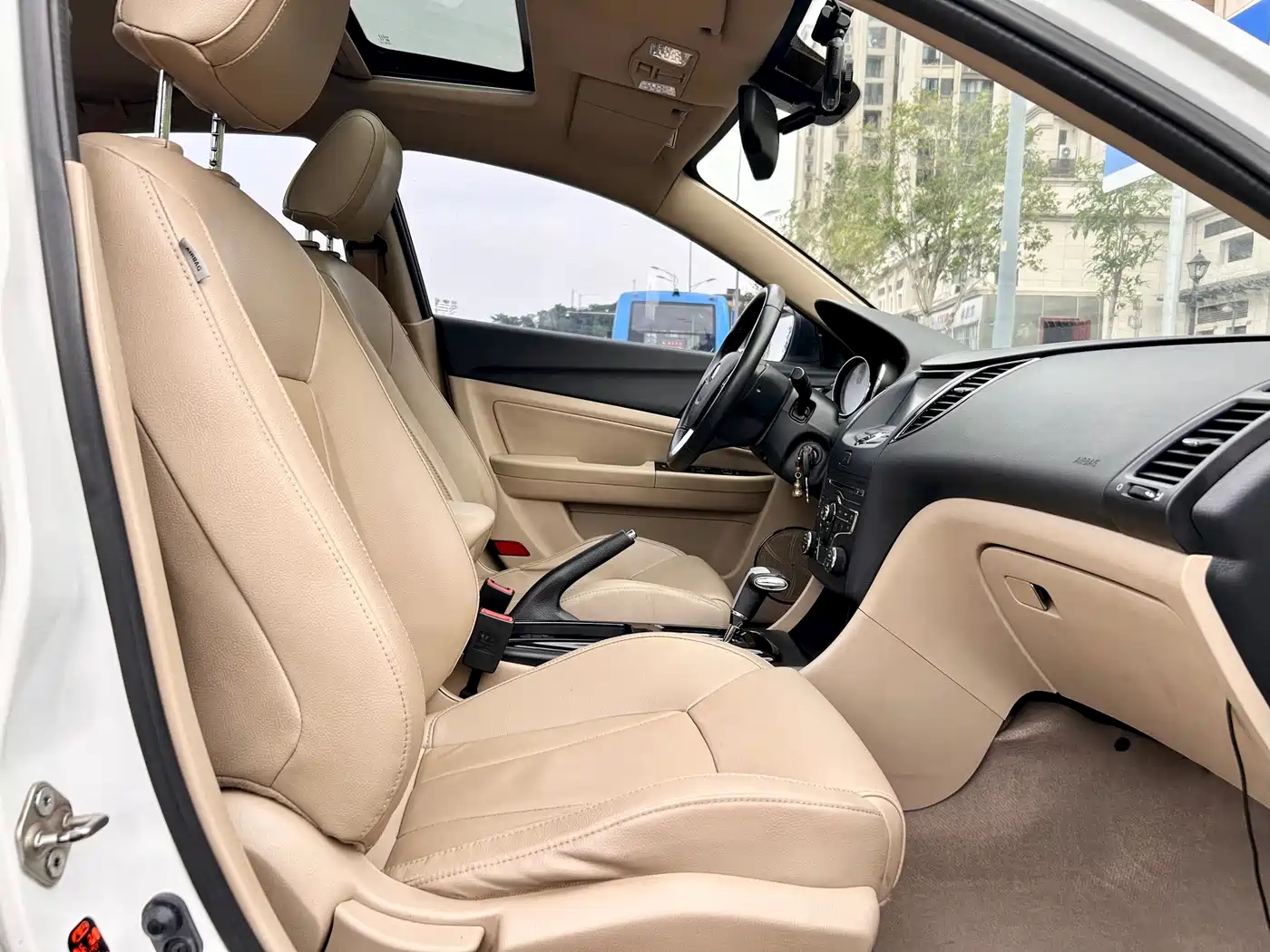 Besturn B50 2014 2013 1.8L Automatic Premium