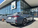 Фото 14 - BMW i5