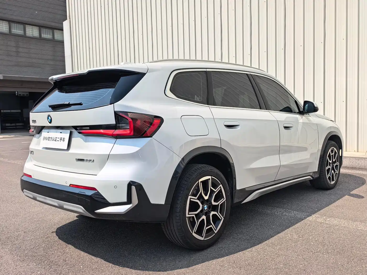 BMW iX1 2025 2025 eDrive25L M Sport Package