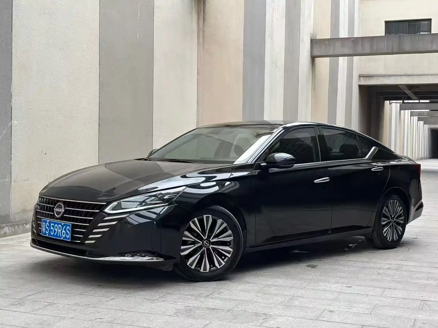 NISSAN TEANA 2023