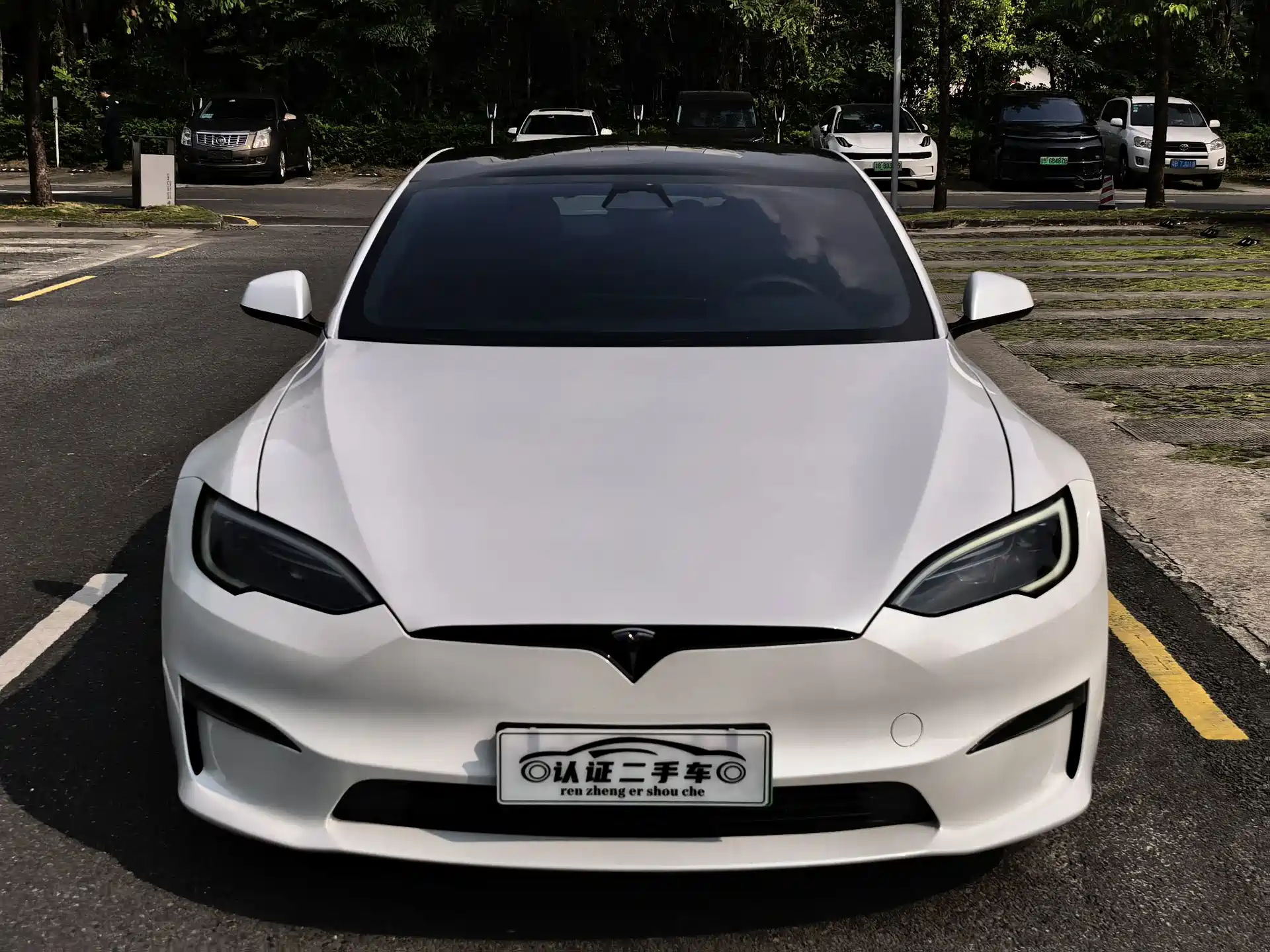 Фото 2 - Tesla Model S