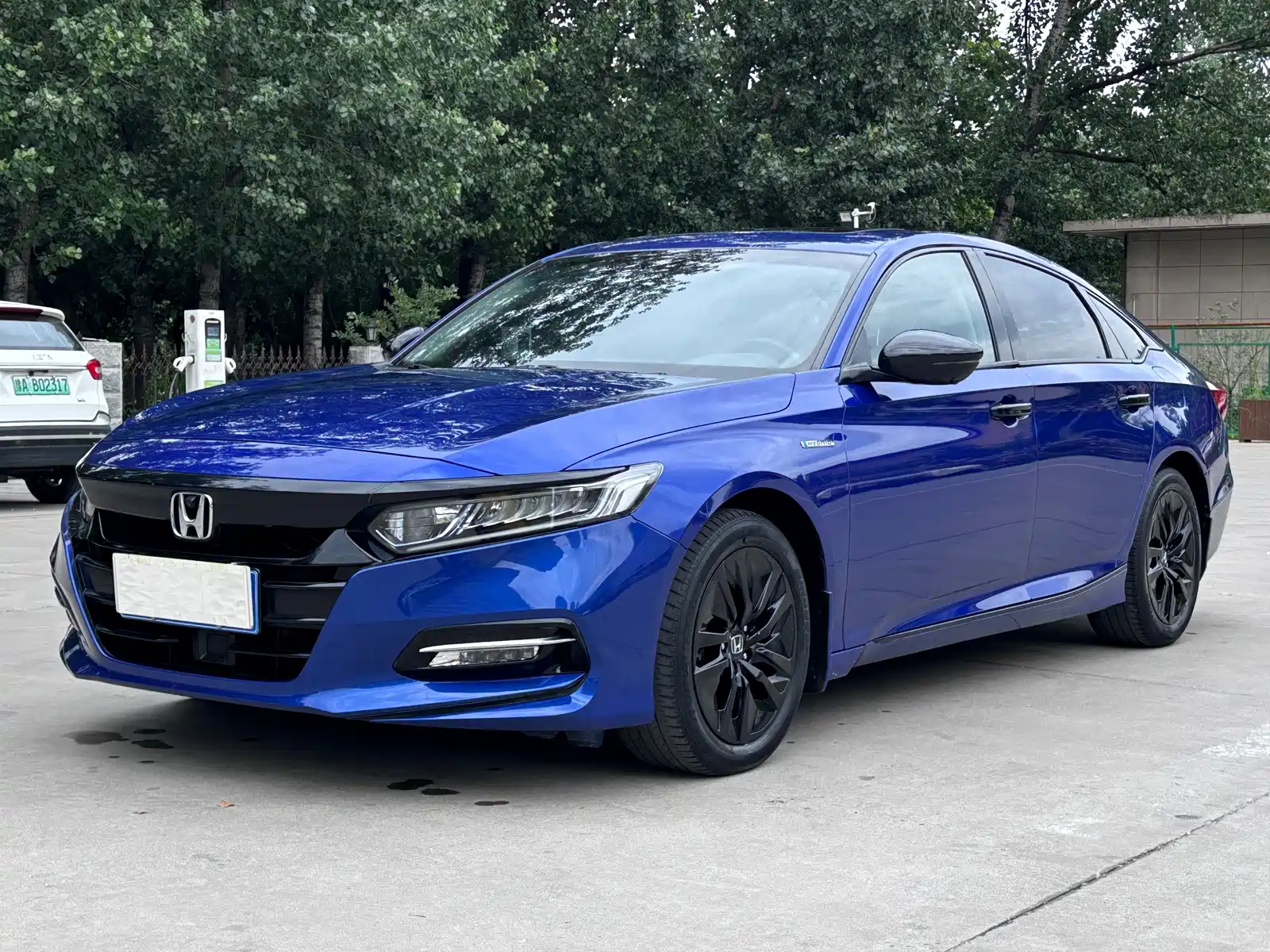 Фото 1 - Honda Accord