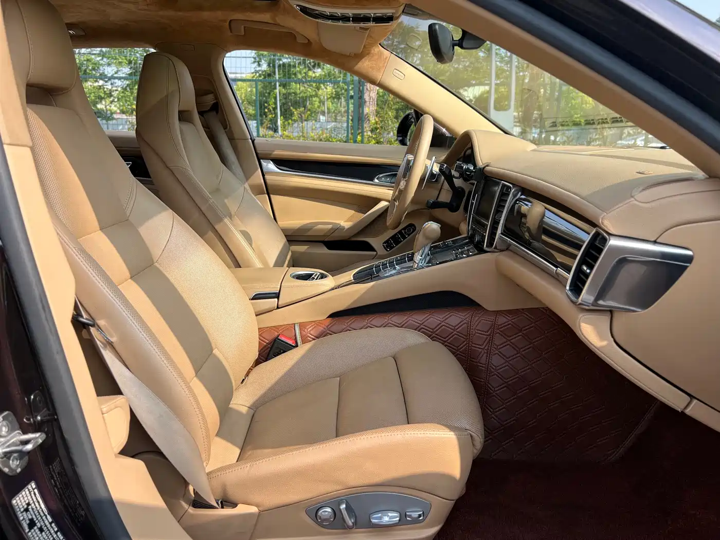 Porsche Panamera 2014 Panamera 4 Executive 3.0T фото 12