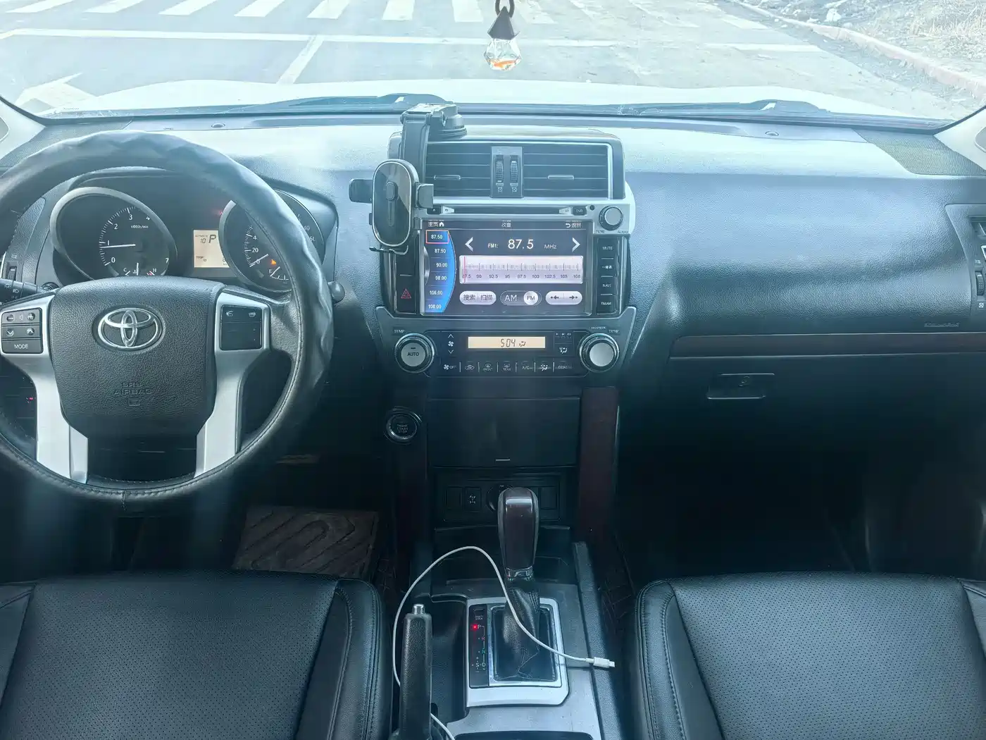 Toyota Prado 2014 4.0L Automatic TX фото 5