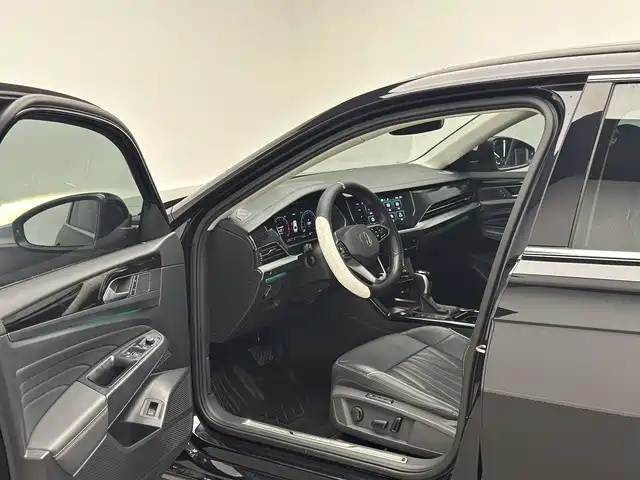 Фото 10 - Volkswagen Passat