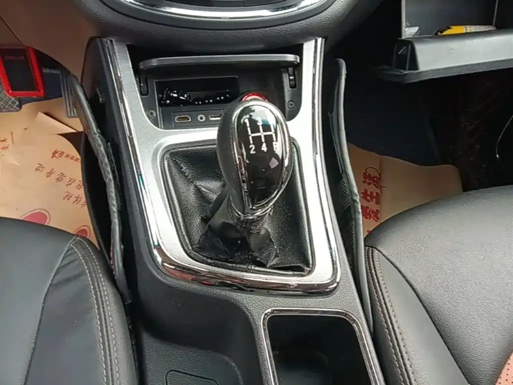 Baojun 560 2016 2015 1.8L Manual Elite