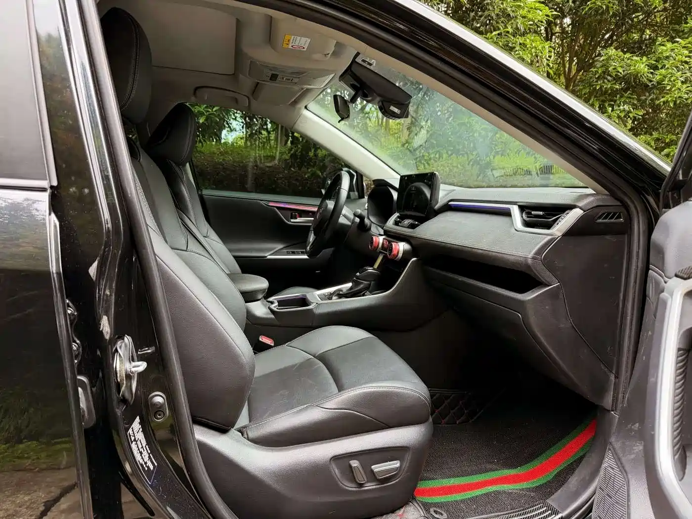 Toyota Wildlander 2023 2.0L CVT FWD Luxury PLUS фото 15