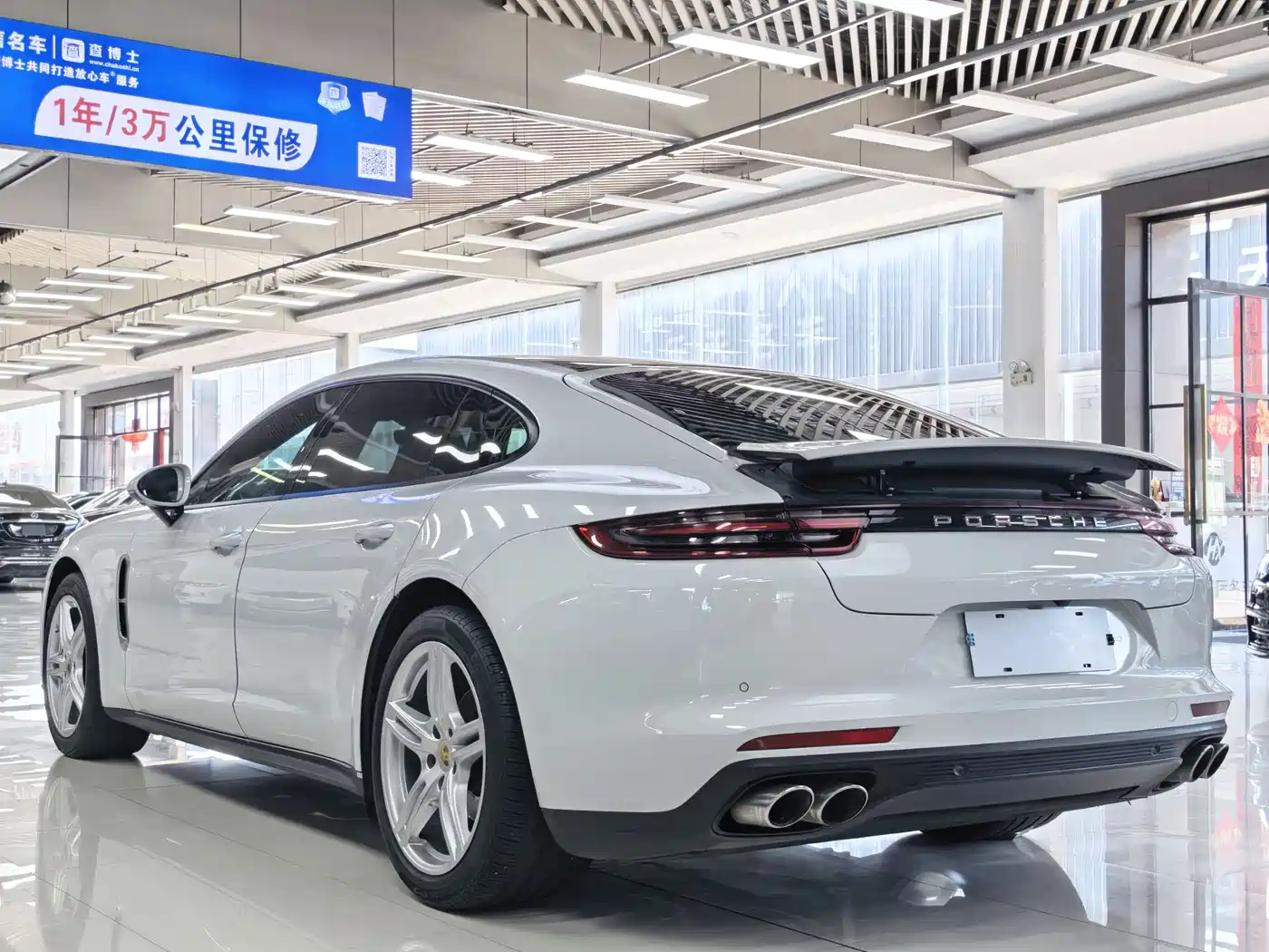 Porsche Panamera 2017 Panamera 4 Executive Long Wheelbase 3.0T фото 12