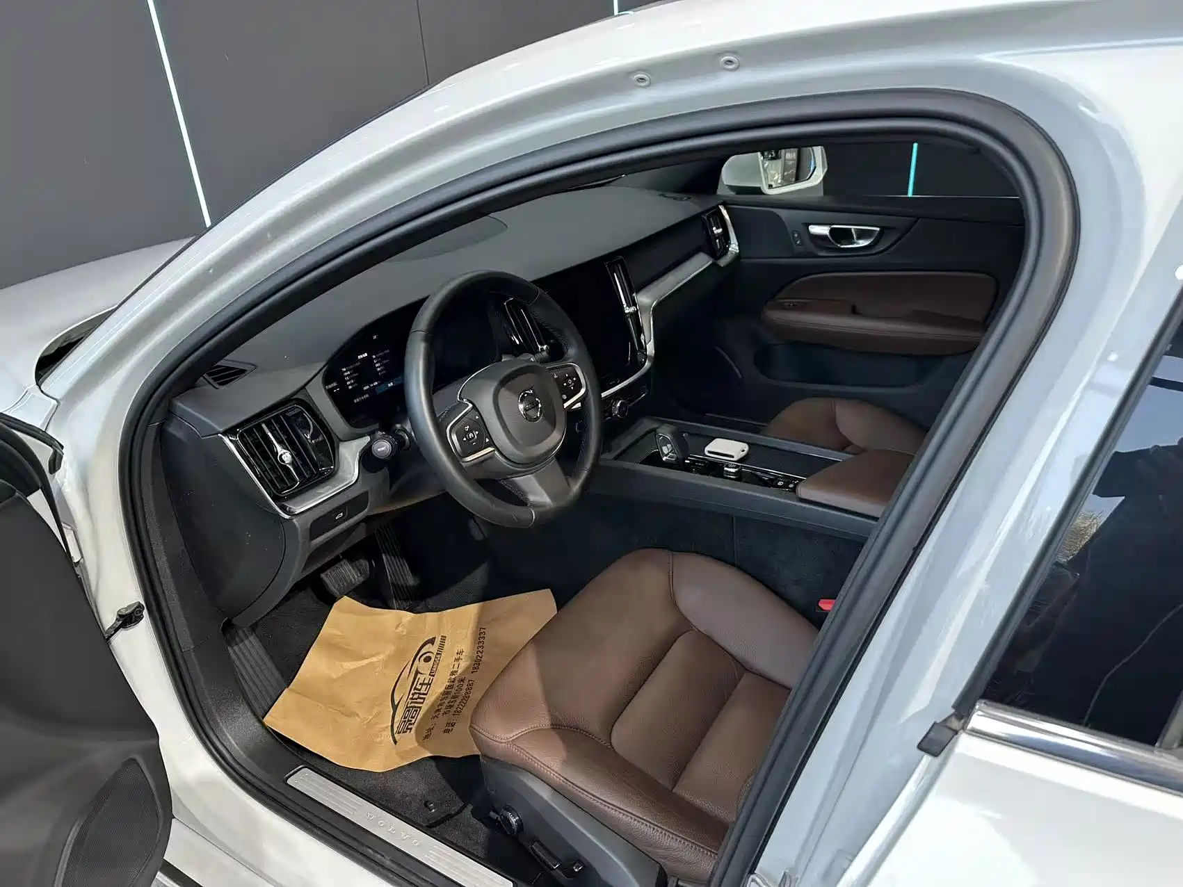 Фото 10 - Volvo S60