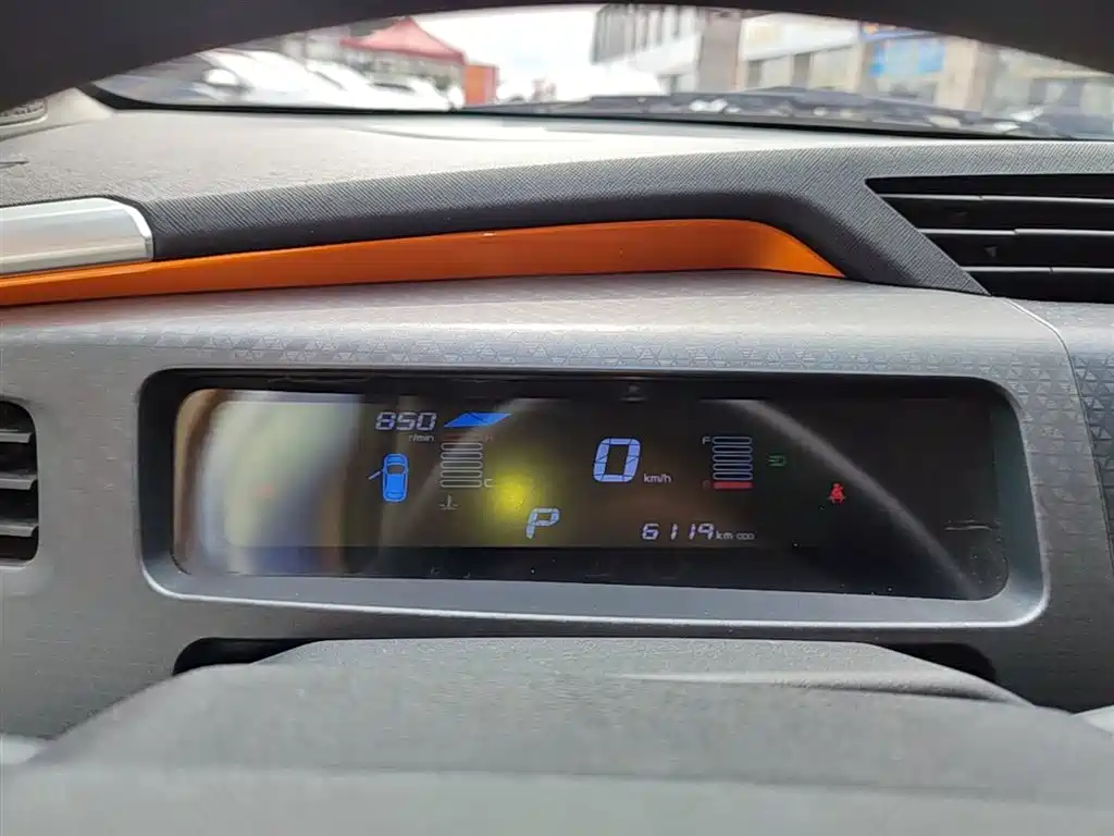 Geely Yuanjing X1 2018 2017 1.3L Auto Fun Edition