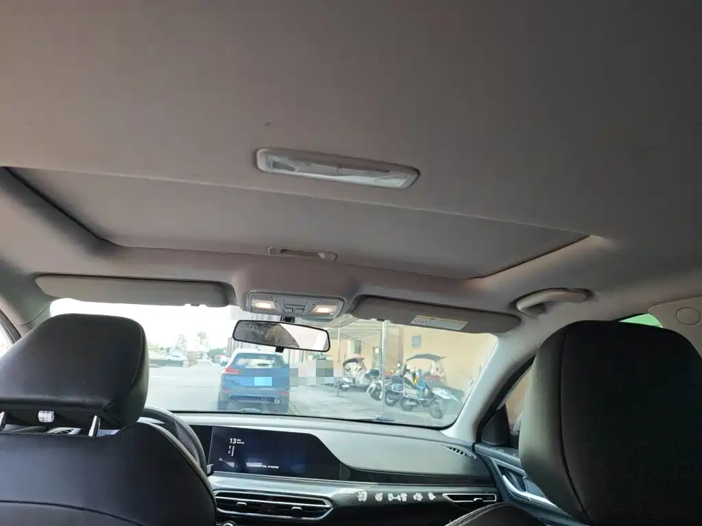 Photo 14 - Changan Eado
