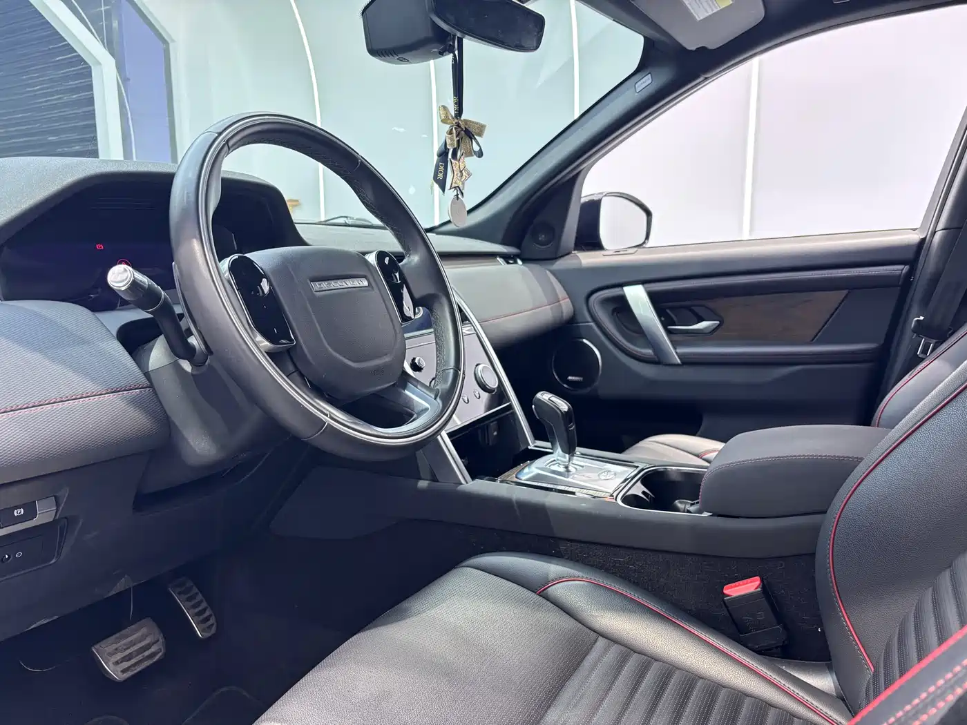 LAND ROVER DISCOVER SPORTS