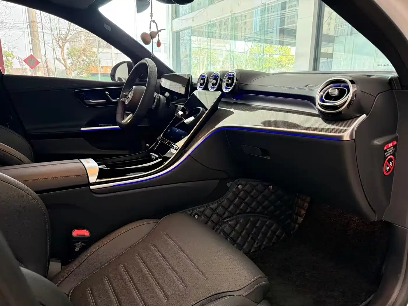 Mercedes-Benz C-Class 2024 C 260 L Night Edition Sport фото 10