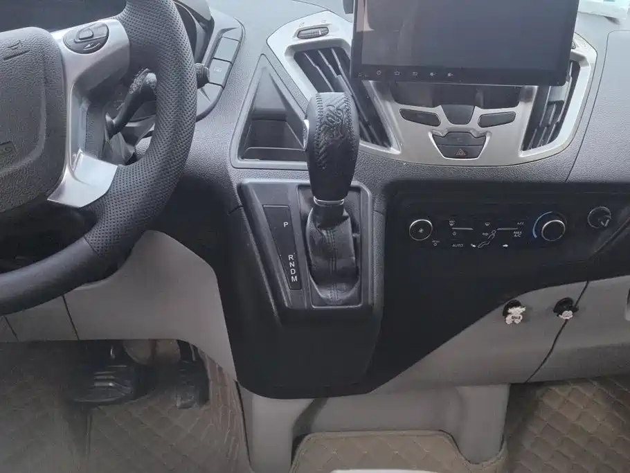 Photo 16 - Ford Tourneo