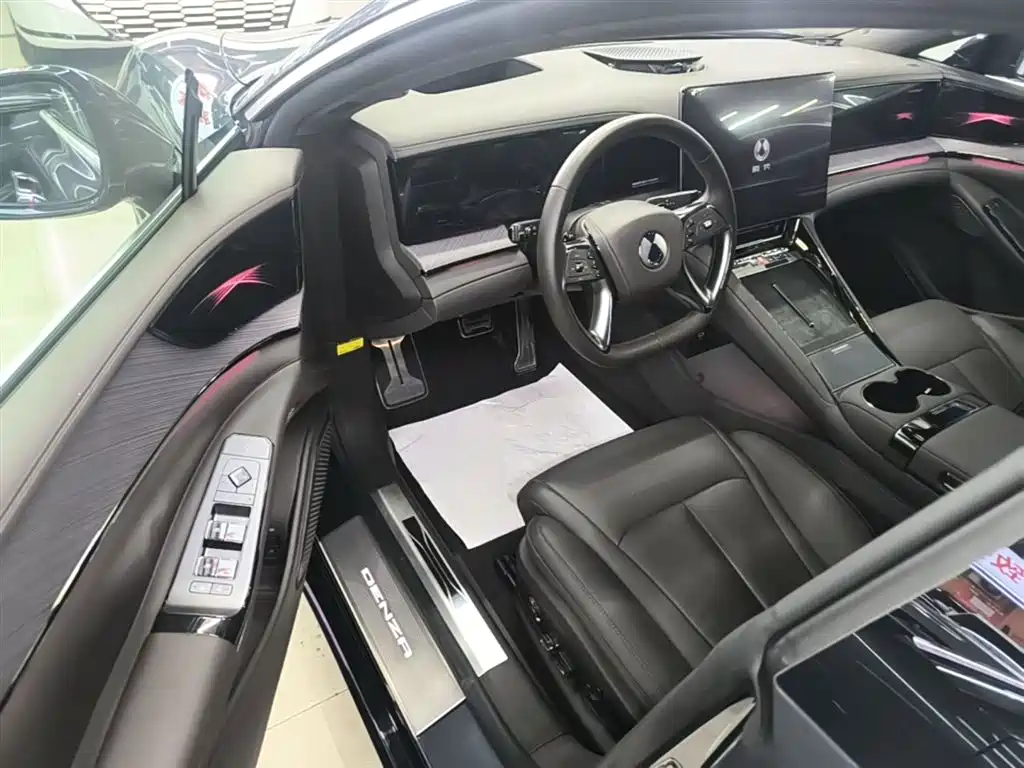 Denza Z9 2024 Model 630km AWD Max Edition фото 16