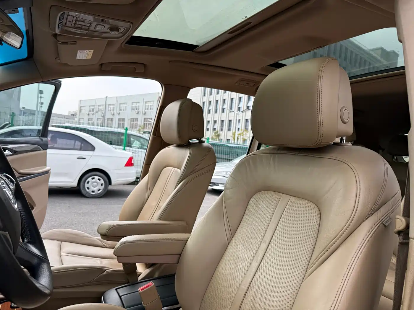 Buick GL8 2018 ES 28T Luxury Type China VI фото 23