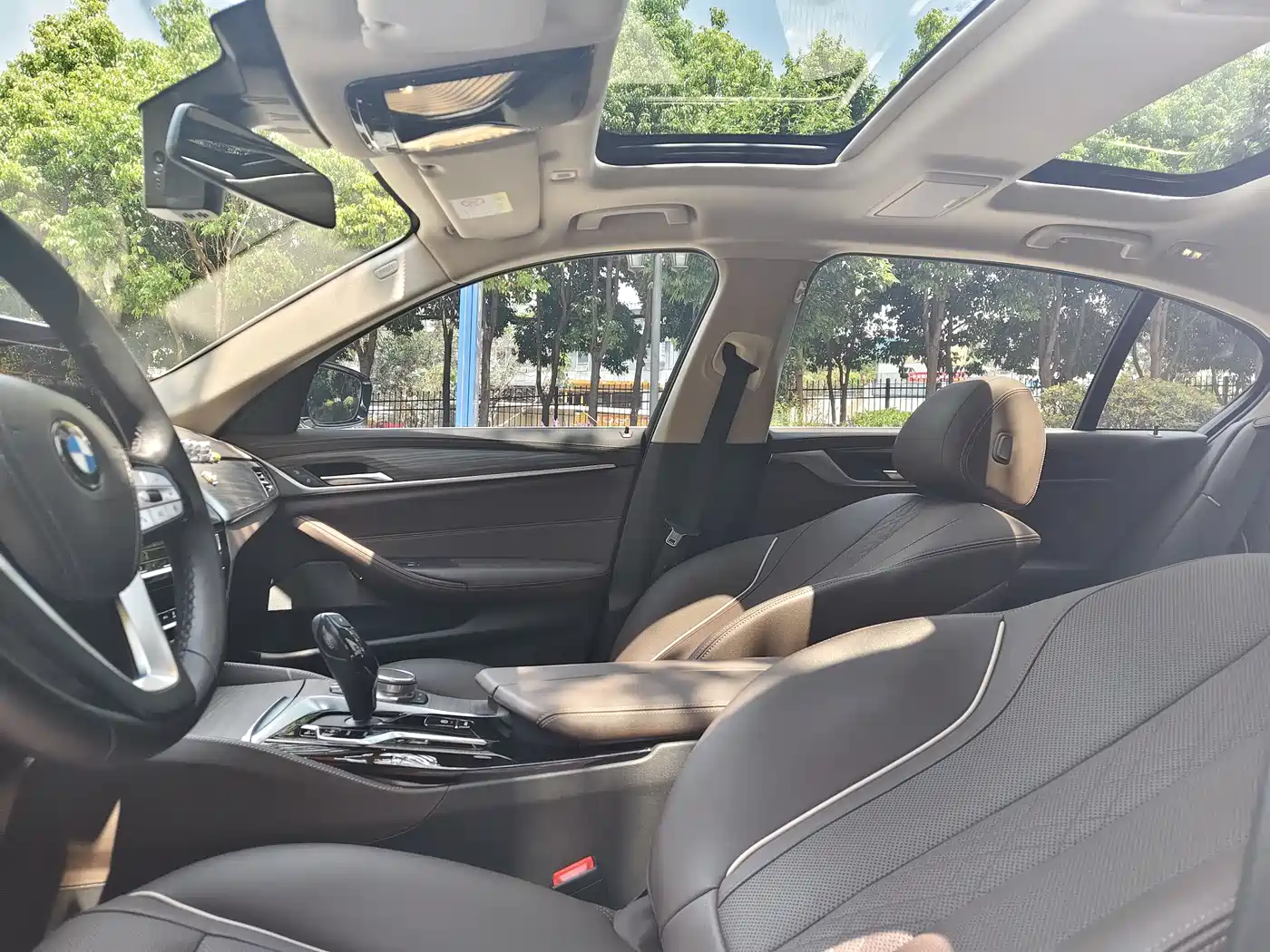BMW 5 Series 2021 Facelift 530Li Leading M Sport Package фото 37