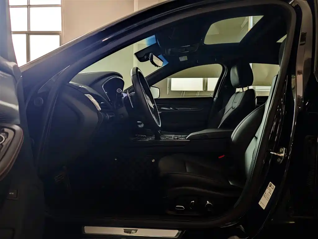 Cadillac CT5 2023 28T Platinum Style фото 19