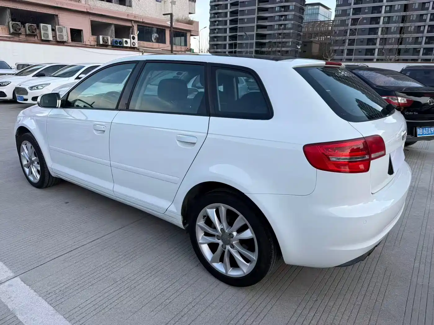 Audi A3 (Import) 2010 Sportback 1.4T Comfort Model фото 11