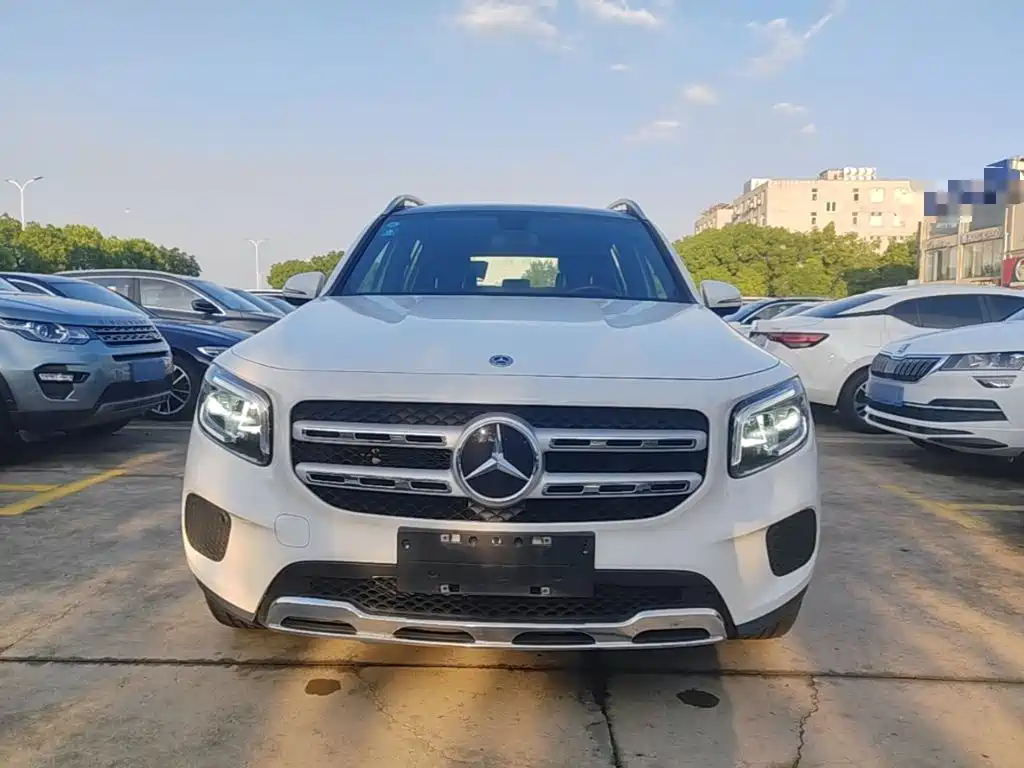 Фото 3 - Mercedes-Benz GLB
