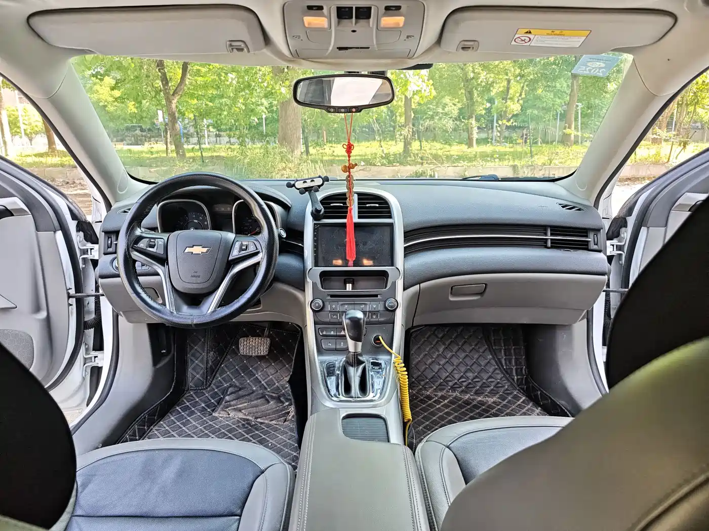Chevrolet Malibu 2014 2.0L Automatic Luxury фото 17