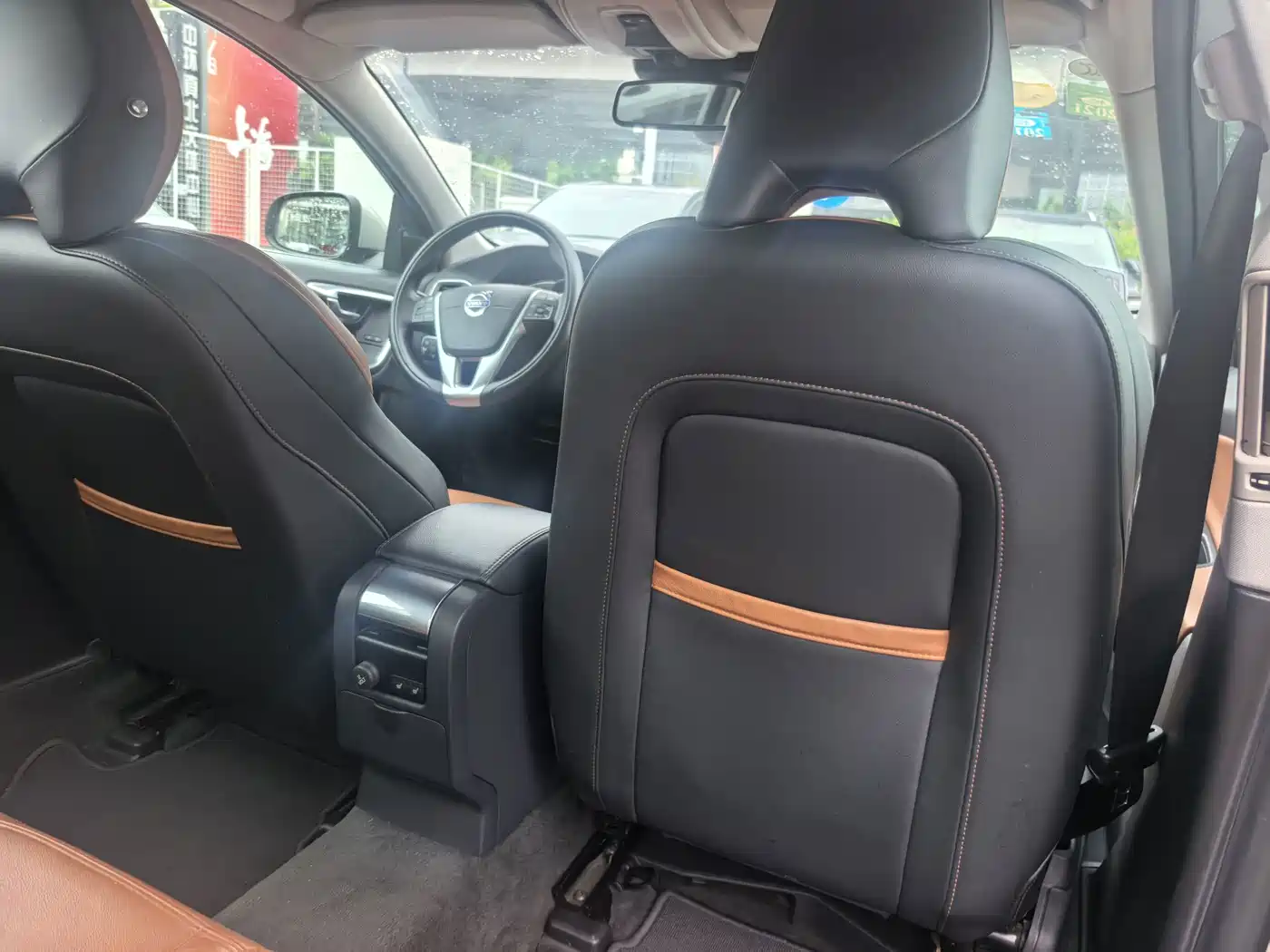 Фото 20 - Volvo S60