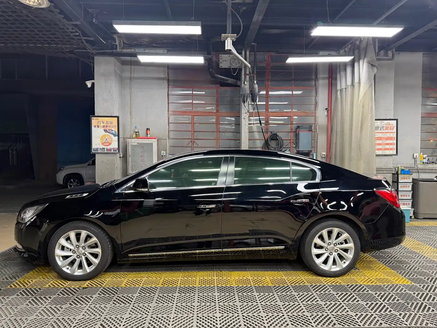 Buick LaCrosse 2013 2013 2.4L SIDI Luxury Comfort