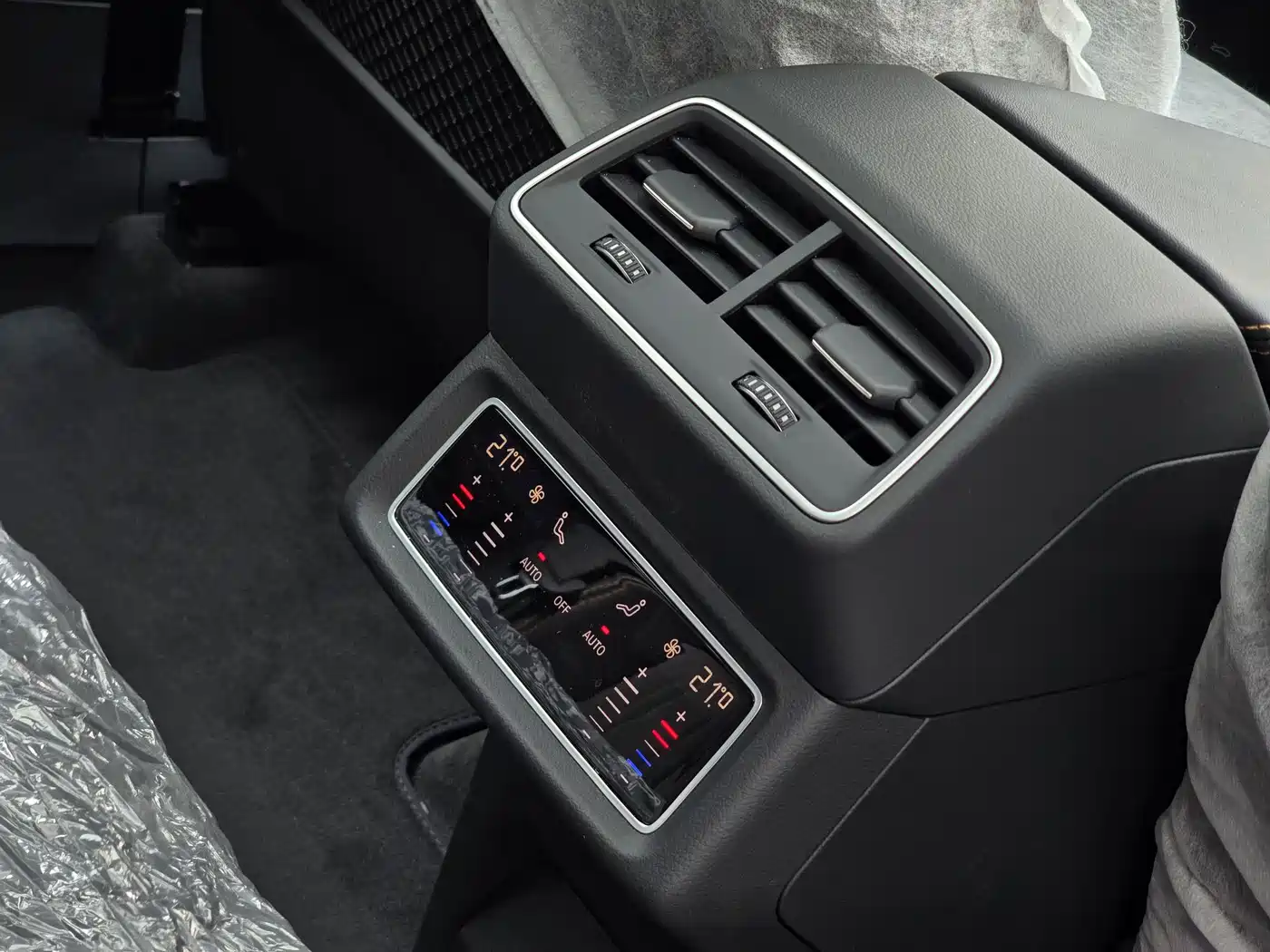Audi e-tron 2021 50 quattro Exclusive Selection фото 14