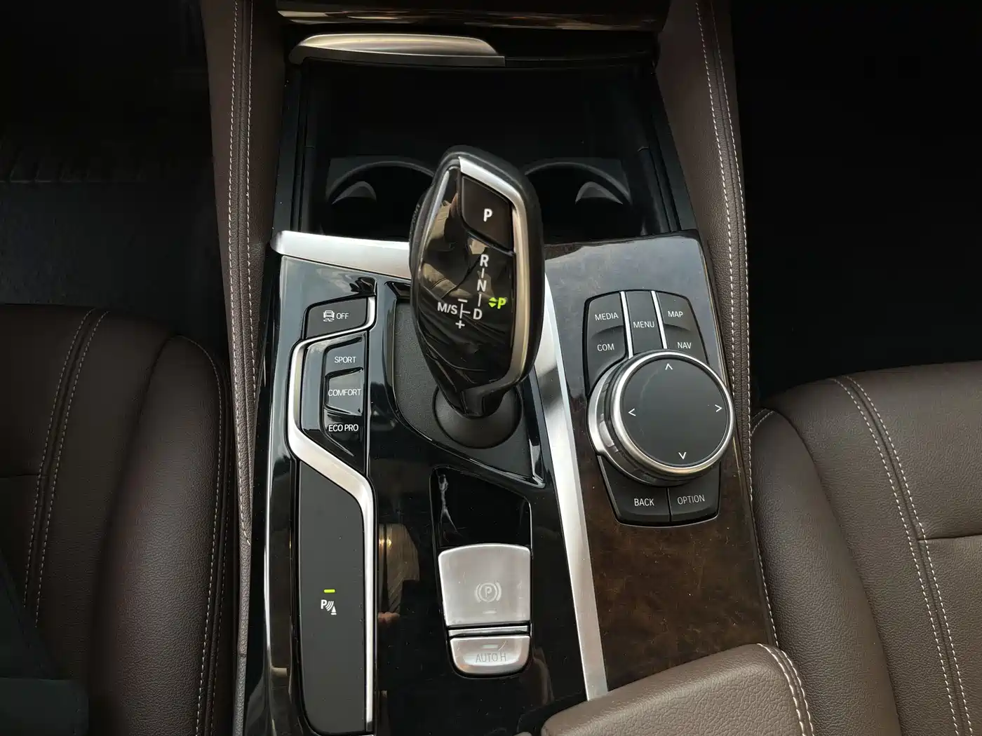 BMW 5 Series 2020 525Li Luxury Package фото 18