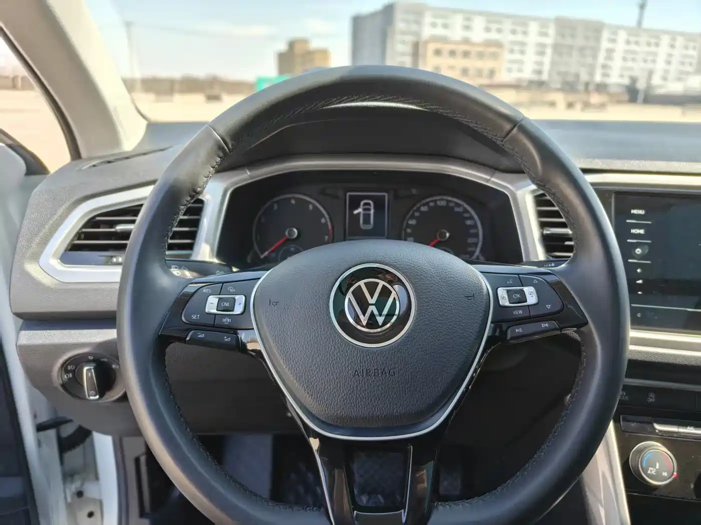 Volkswagen T-ROC 2022 280TSI DSG 2WD Elite PLUS фото 11