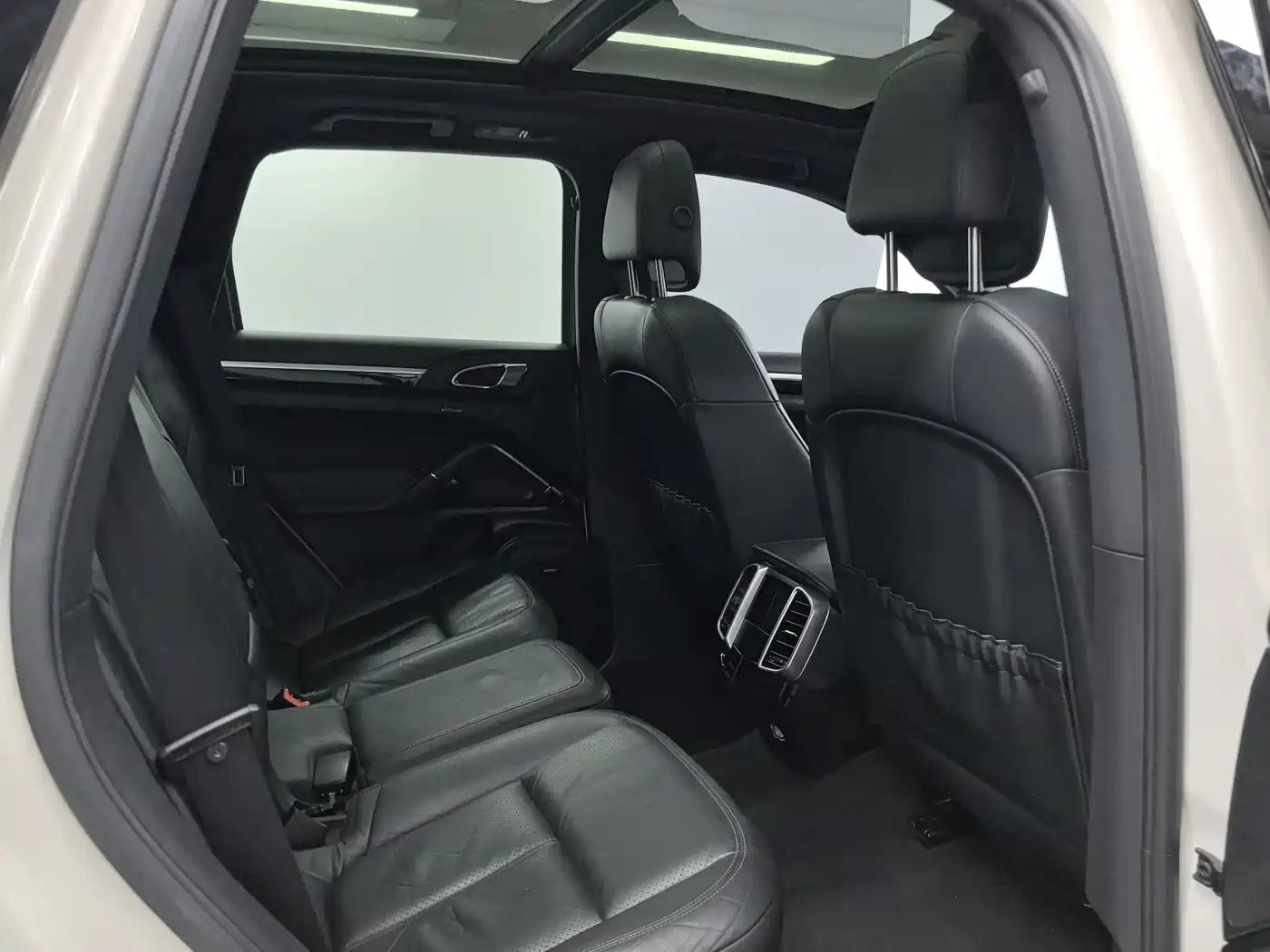 Porsche Cayenne 2011 Cayenne S 4.8L фото 7
