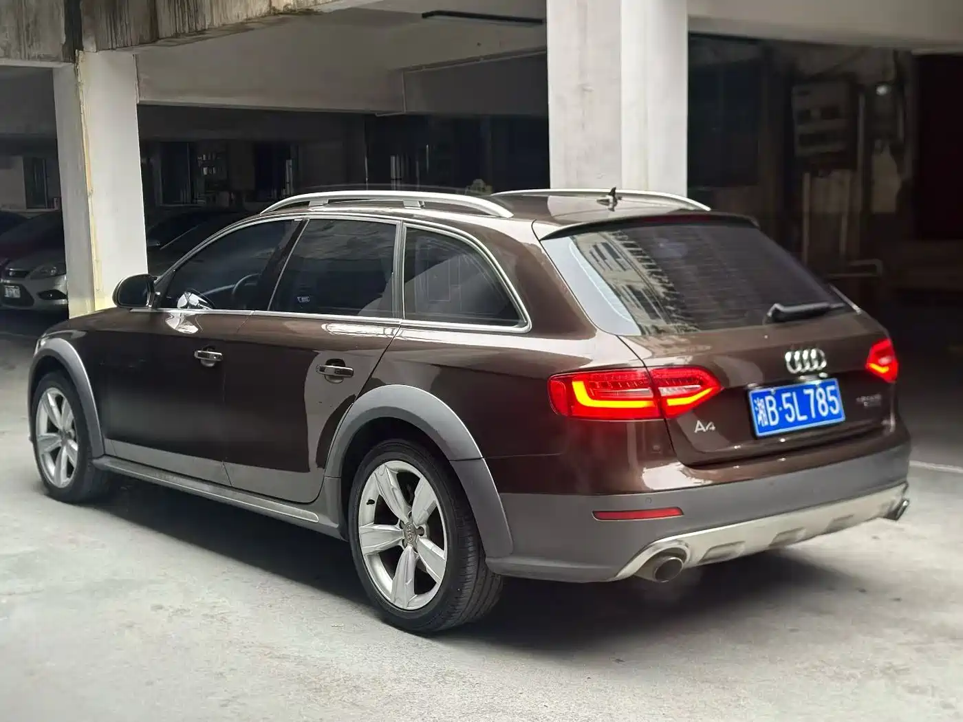 Audi A4 (Import) 2016 2014 40 TFSI allroad quattro plus