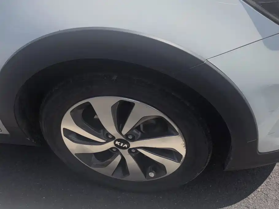 Kia KX CROSS 2019 2018 1.6L Automatic Smart Sunroof Edition