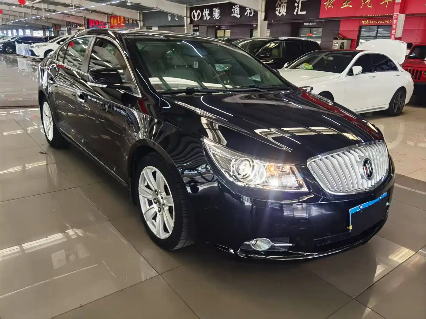 Buick LaCrosse 2010 2.4L Luxury фото 2