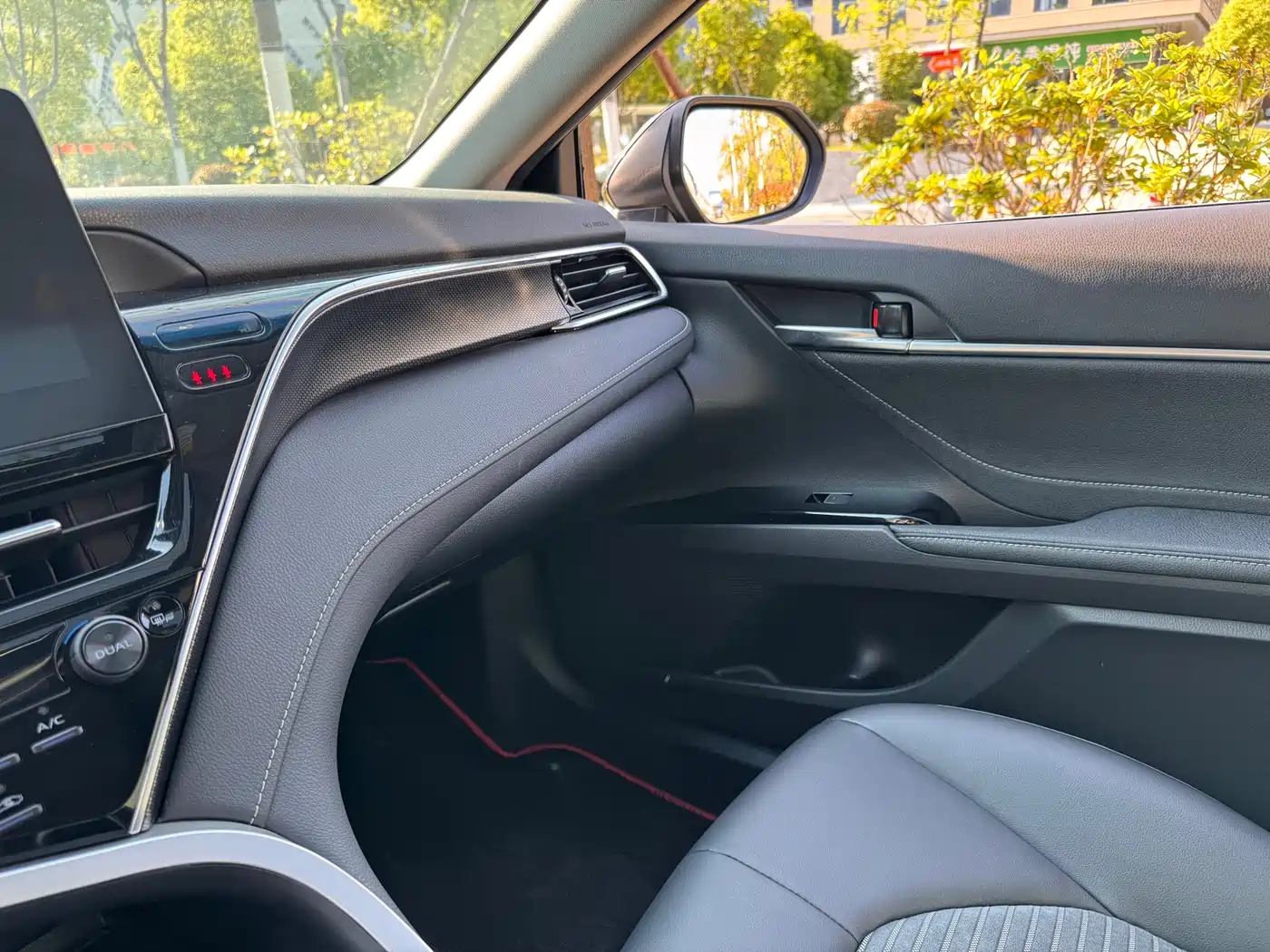 Toyota Camry 2022 2.0S Knight Edition фото 19