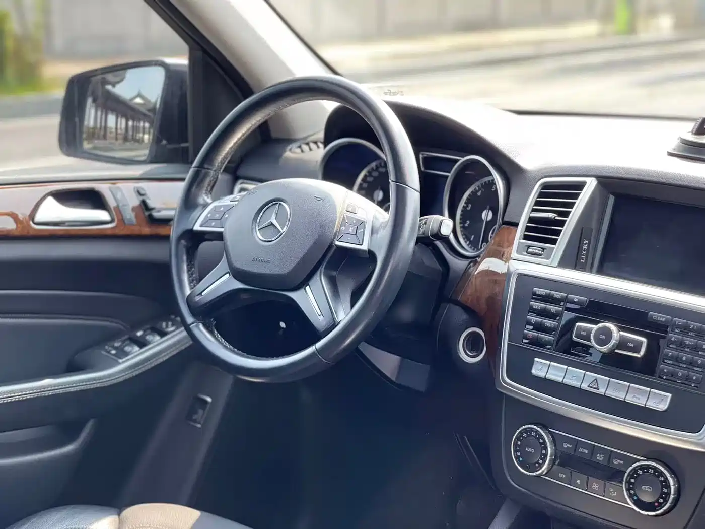 Mercedes-Benz M-Class 2015 ML 400 4MATIC Dynamic фото 16