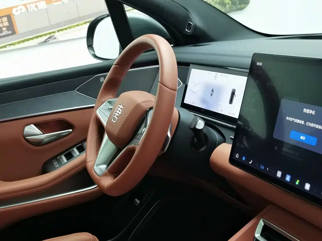BYD Tang L 2025 2025 DM 175KM Drone Player Edition