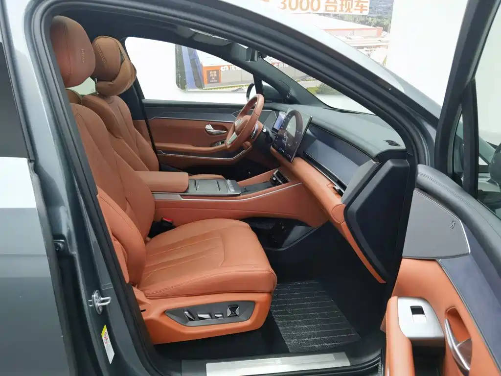 BYD Tang L 2025 2025 DM 175KM Drone Player Edition
