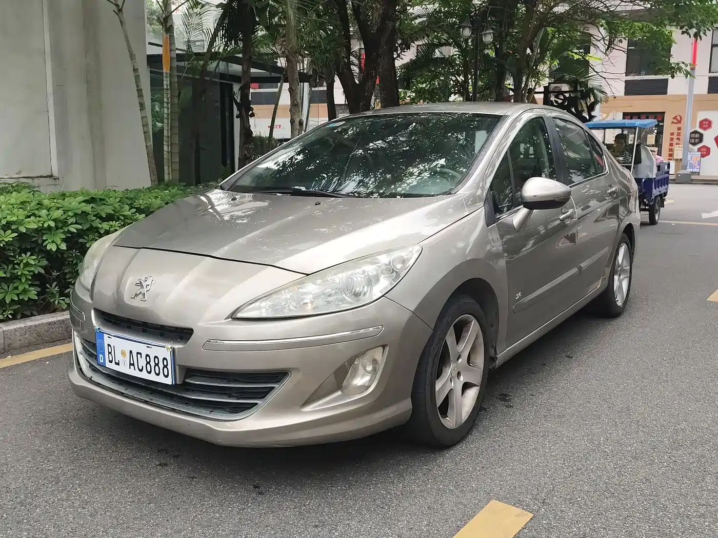 Peugeot 408 2013 2.0L Automatic Comfort Edition