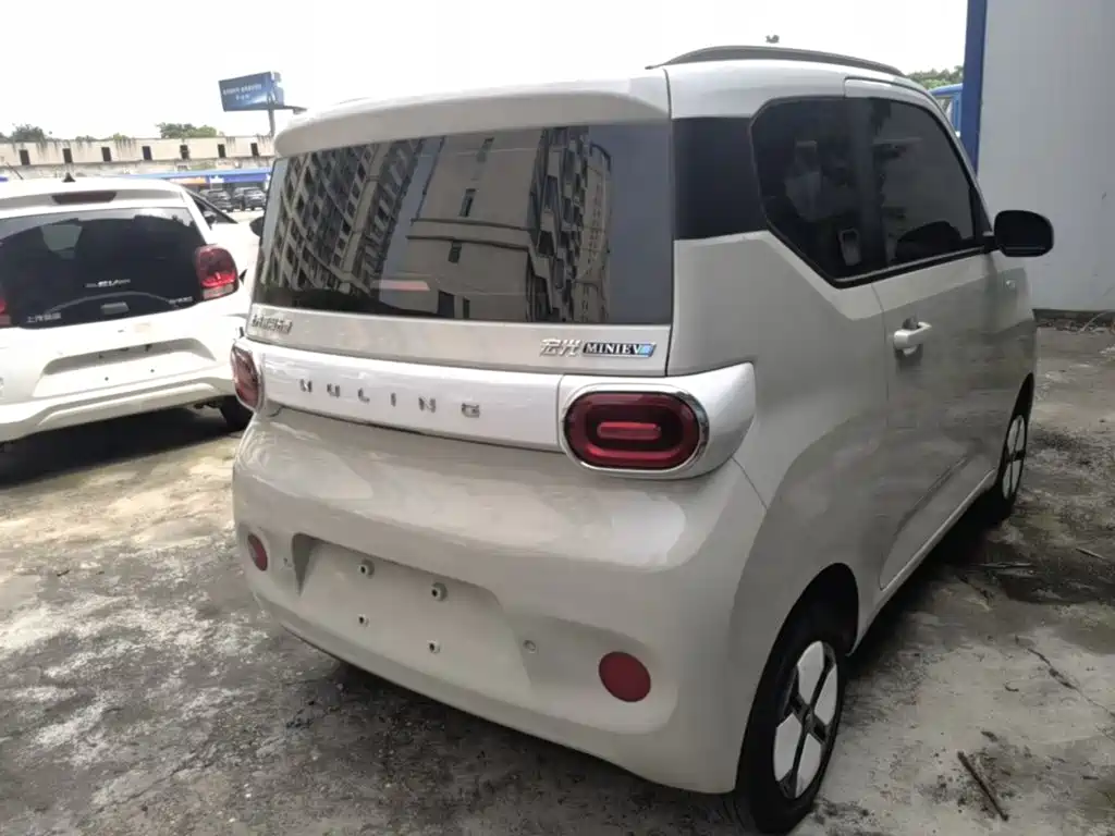 Фото 7 - Wuling Motors Hongguang MINIEV