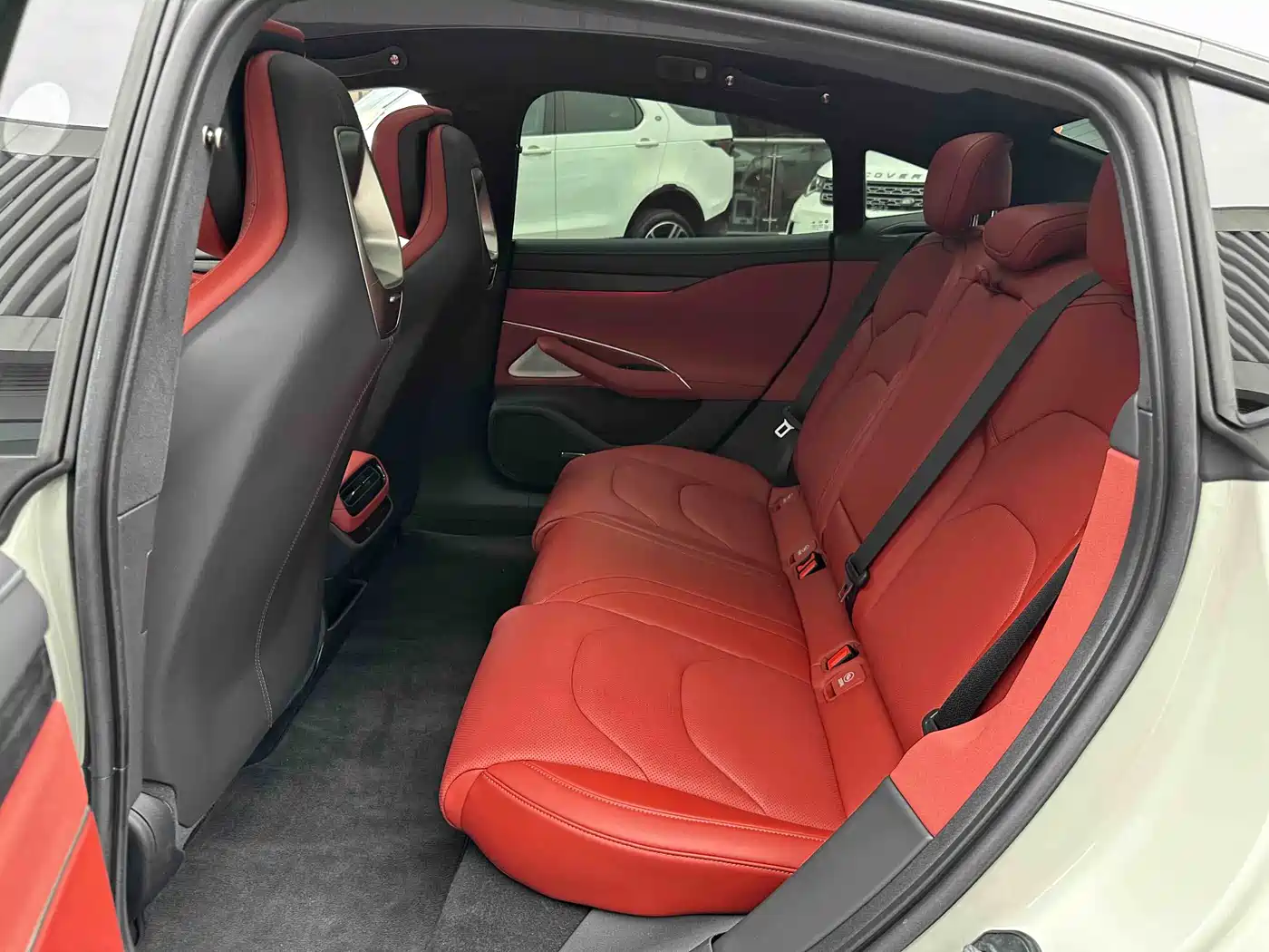 XIAOMI CAR XIAOMI SU7