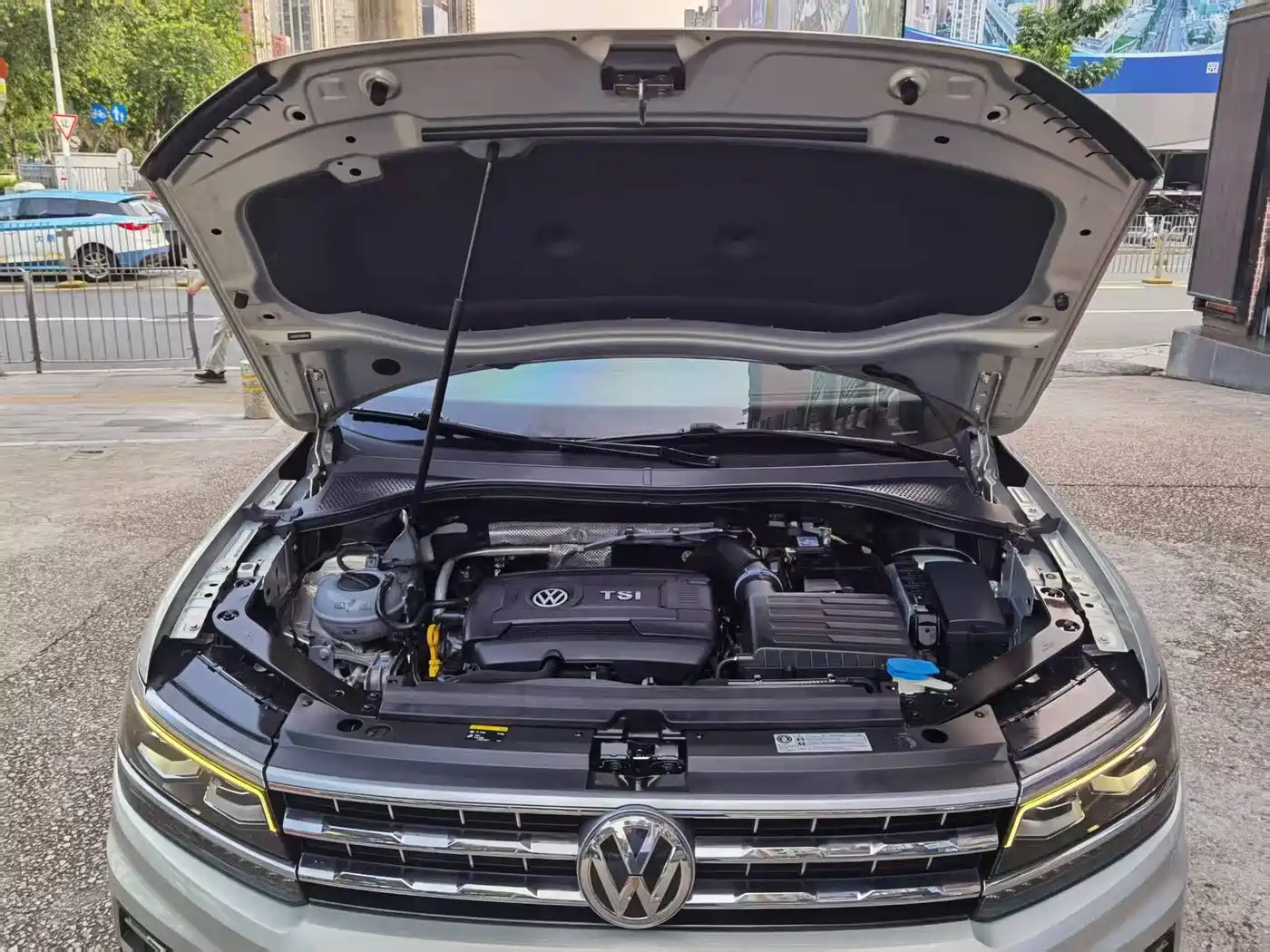 Volkswagen Tiguan L 2017 380TSI Automatic 4WD Flagship Edition фото 18
