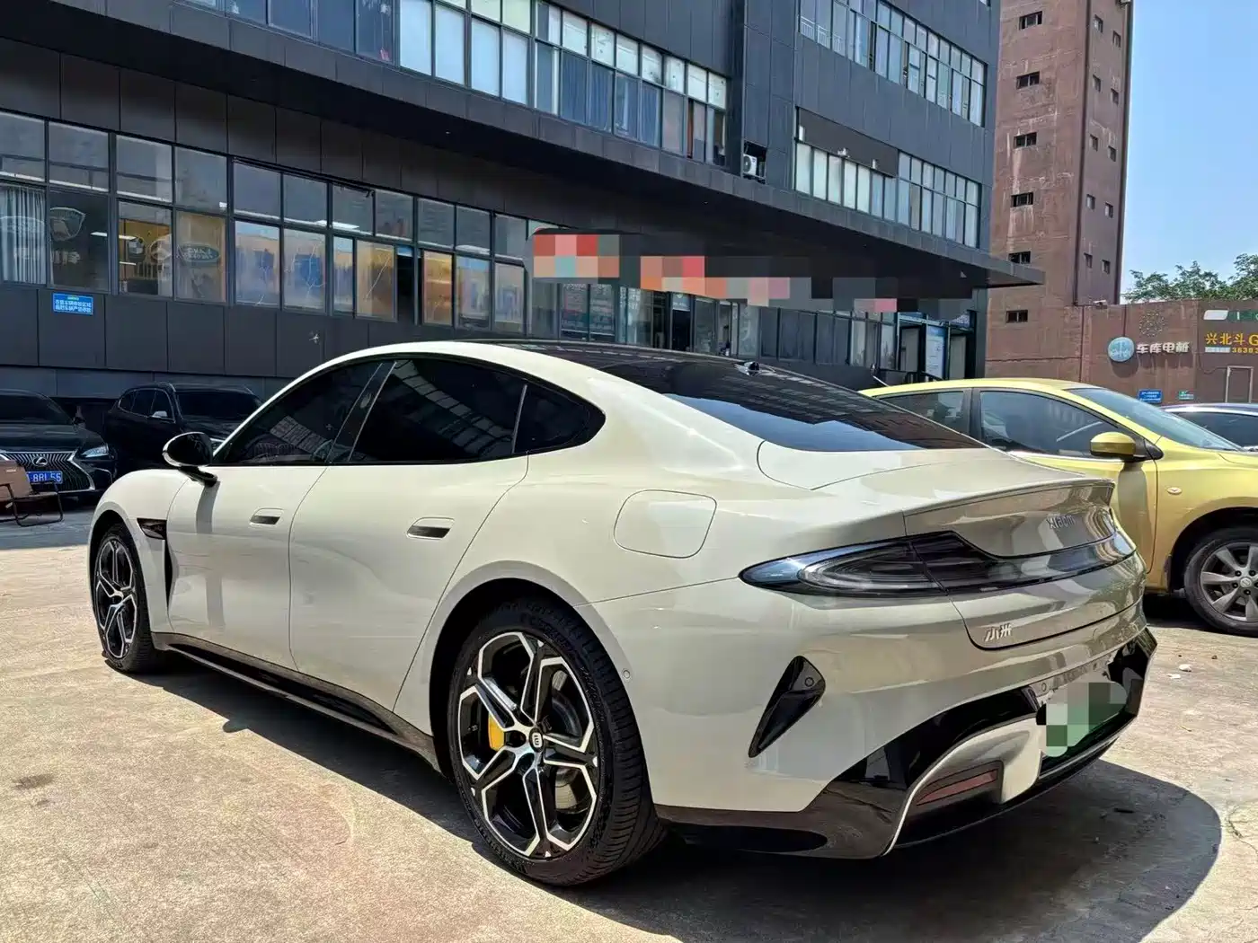 XIAOMI CAR XIAOMI SU7